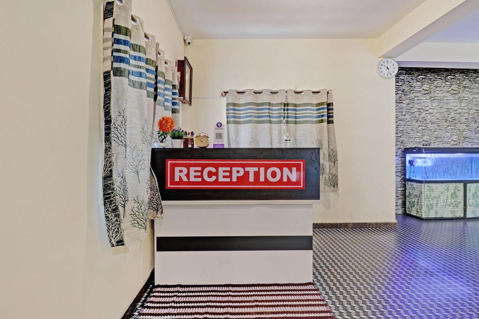 Hotel O Blooms Inn Бангалор Екстериор снимка