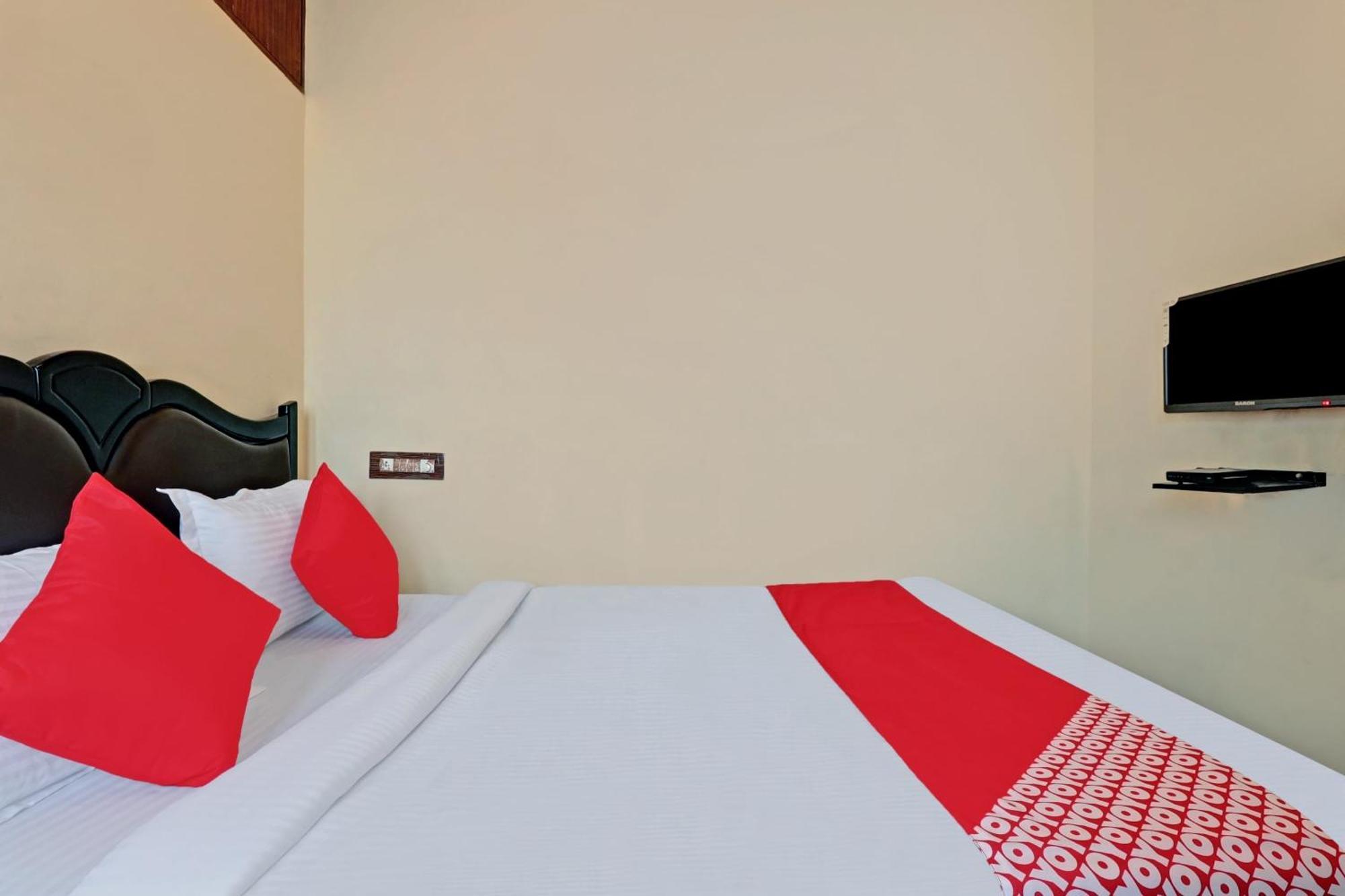 Hotel O Blooms Inn Бангалор Екстериор снимка
