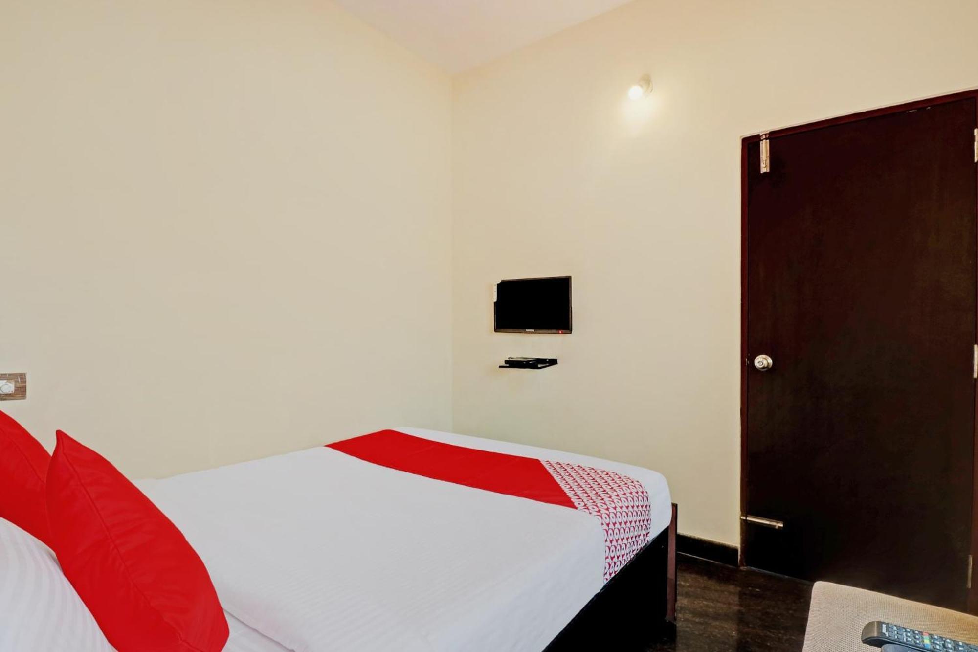 Hotel O Blooms Inn Бангалор Екстериор снимка